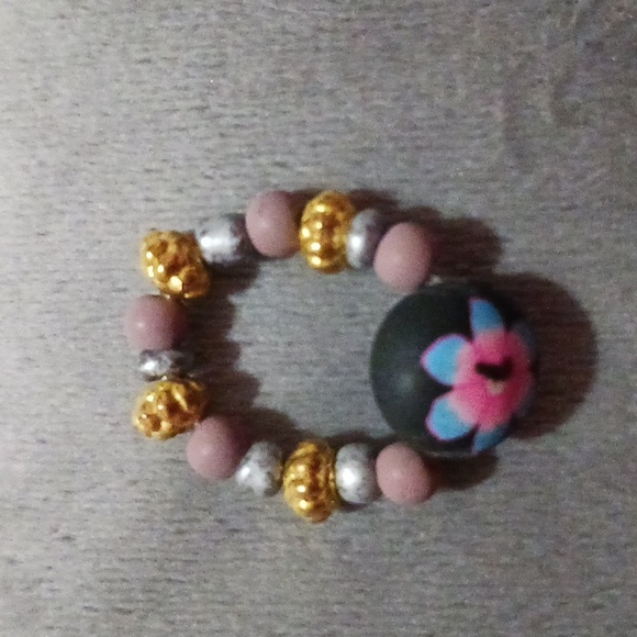 Ring - Picture 4 of 4